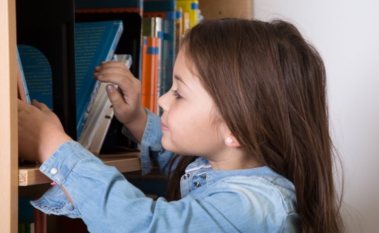 Las actividades para mejorar la lectura en niños de primaria potencian el rendimiento académico